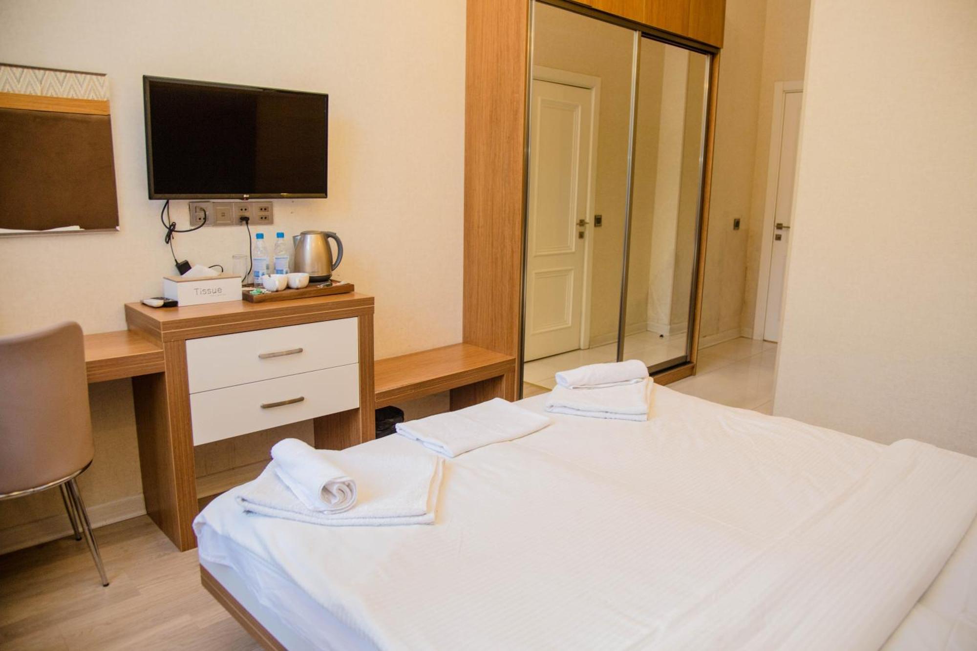 Solo Boutique Hotel Baky Esterno foto